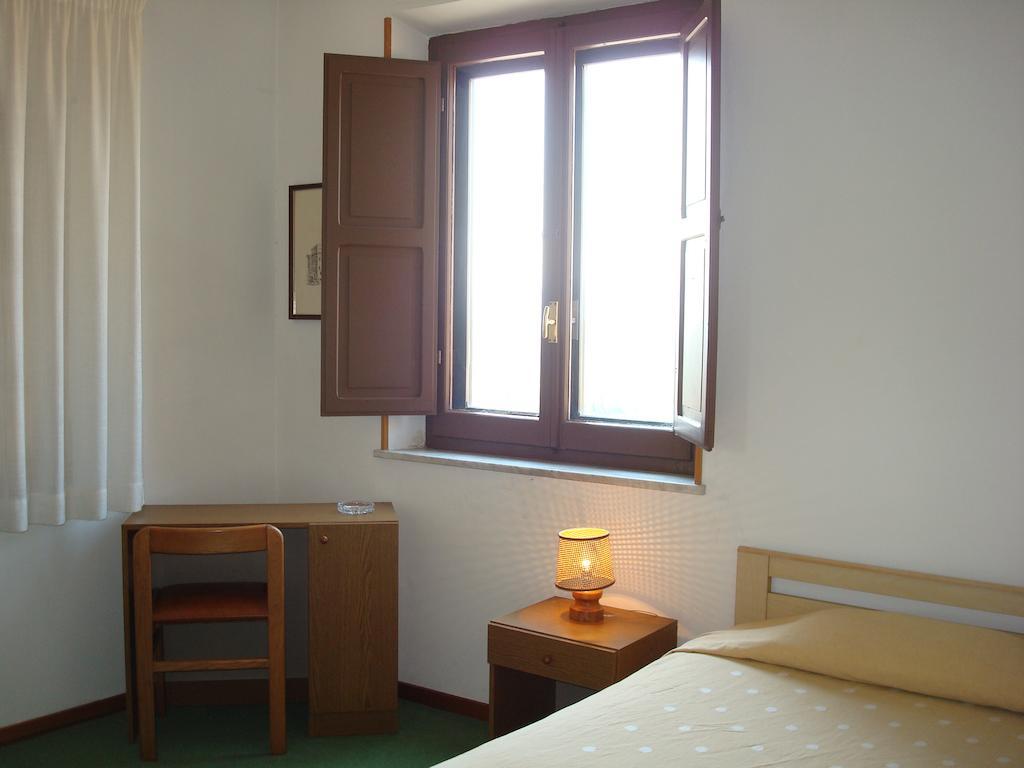 Albergo La Sfinge Chiusi Exterior foto