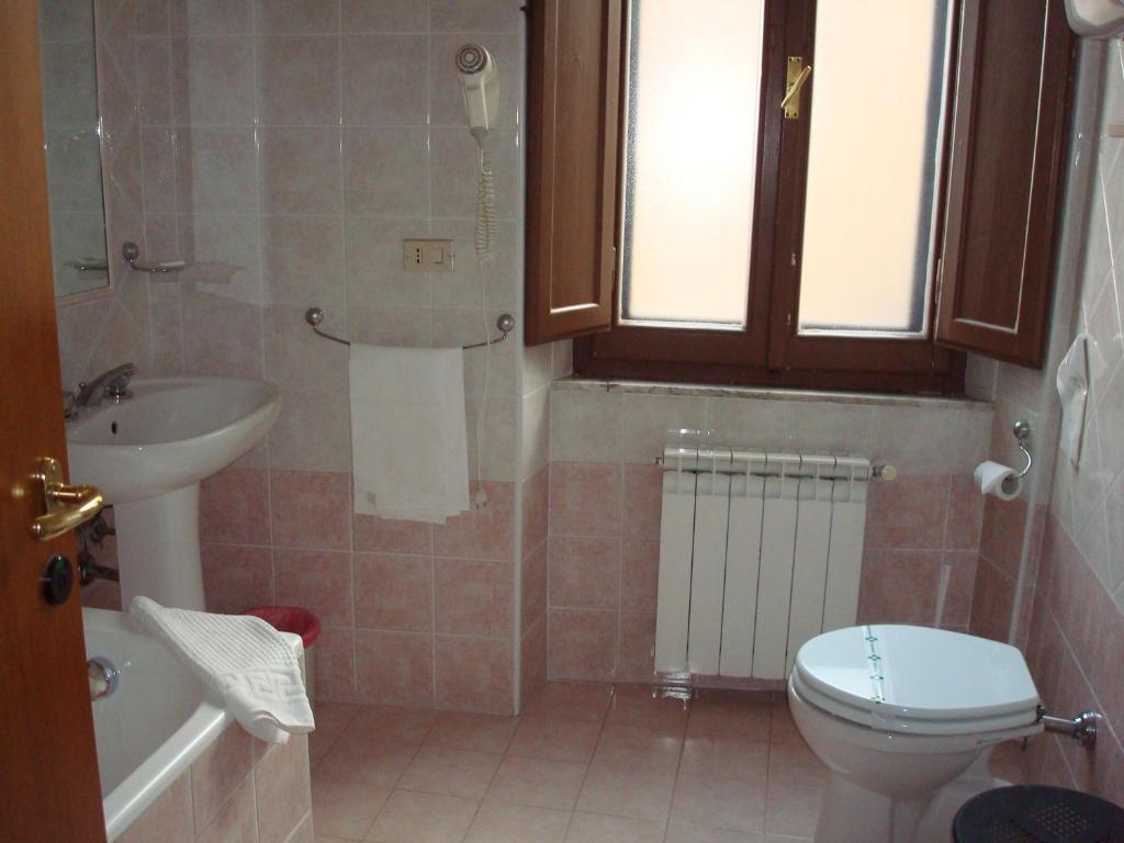 Albergo La Sfinge Chiusi Habitación foto